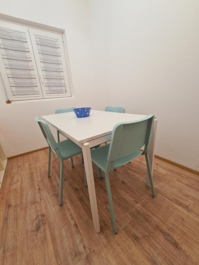 Countryside Apartment โคเปร์ ภายนอก รูปภาพ